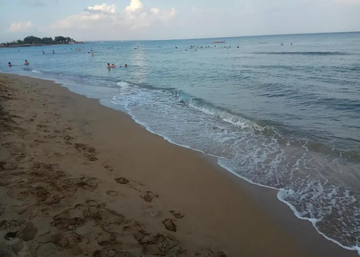 Northern Cyprus, Trikomo, Iskele, Long Beach, Caesar 5 アパート